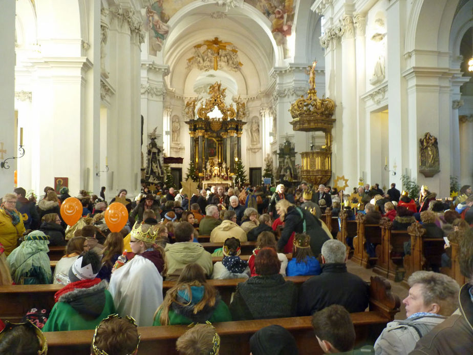 Bundesweite Eröffnung der Sternsingeraktion in Fulda (Foto: Karl-Franz Thiede)